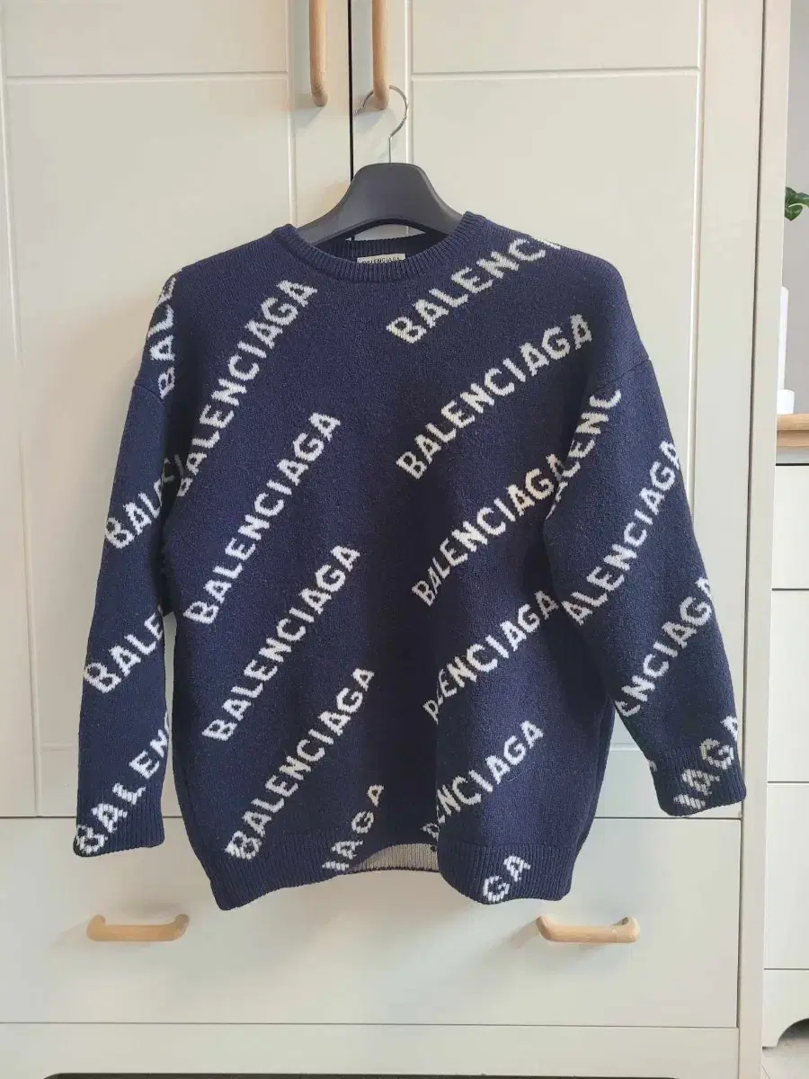 [Genuine]Balenciaga Multilogo Knit Sweater