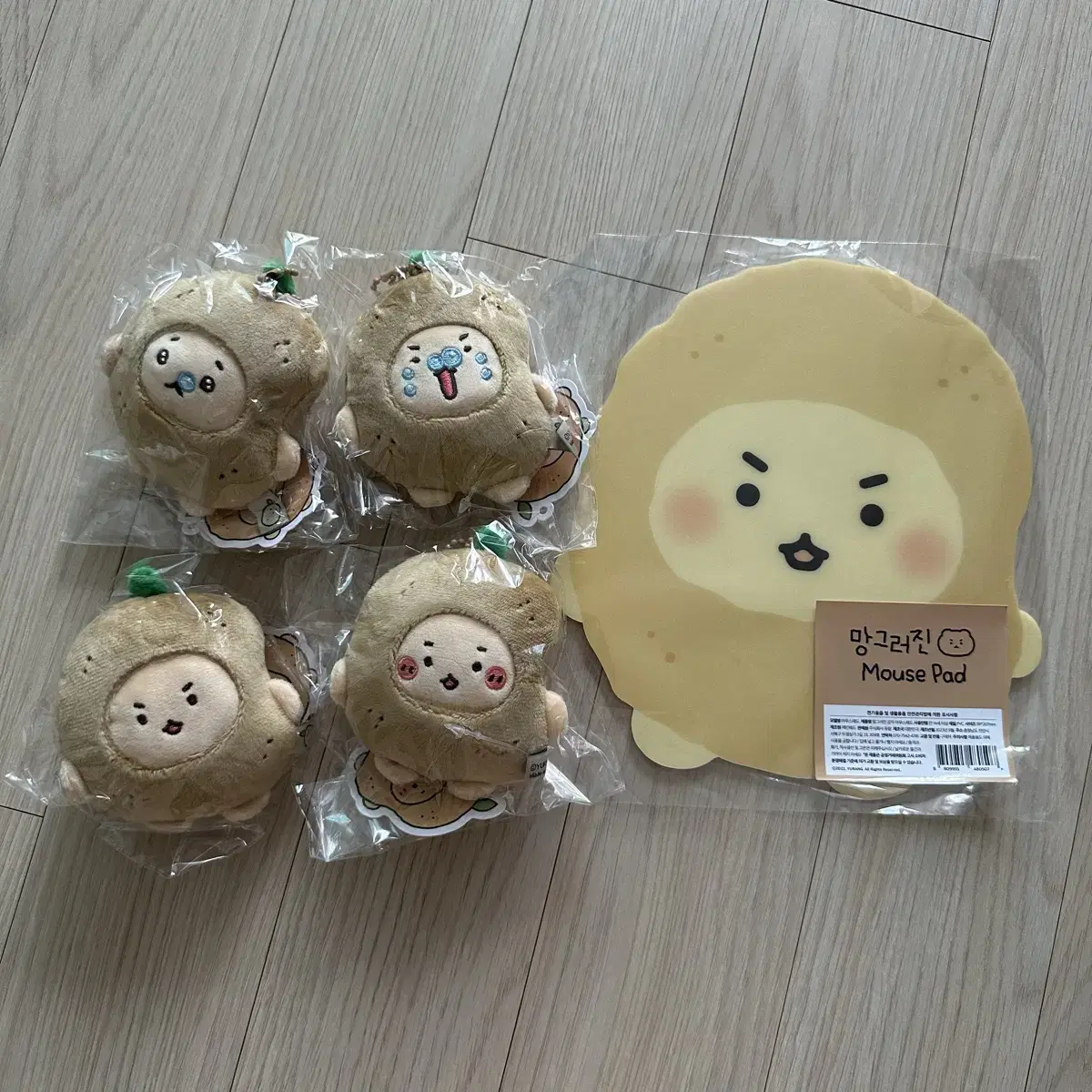 택포) 망그러진 곰 감자 키링 + 마우스패드 일괄 양도