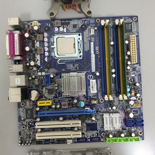 [무료배송] 중고 Q6600+N15235+DDR2 2GB+타워쿨러 반조립