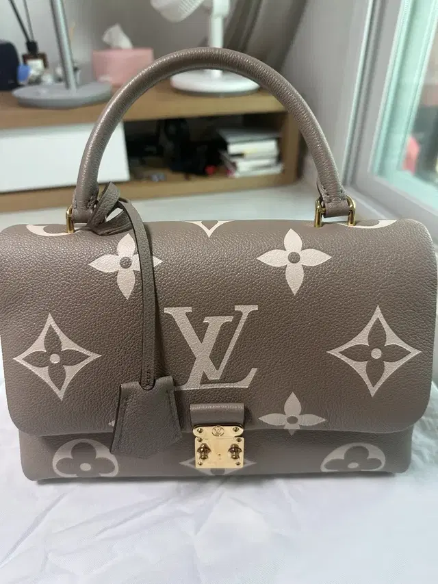 Louis Vuitton M46041 바이컬러모노그램 앙프레뜨 마들렌MM