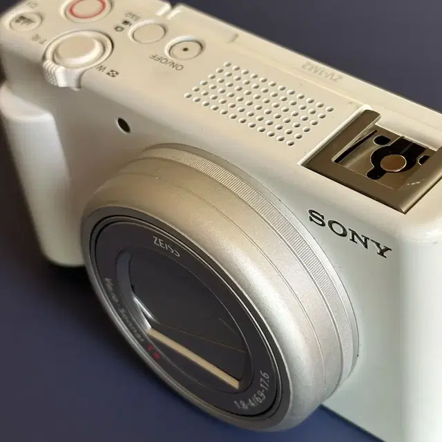 Sony zv-1m2