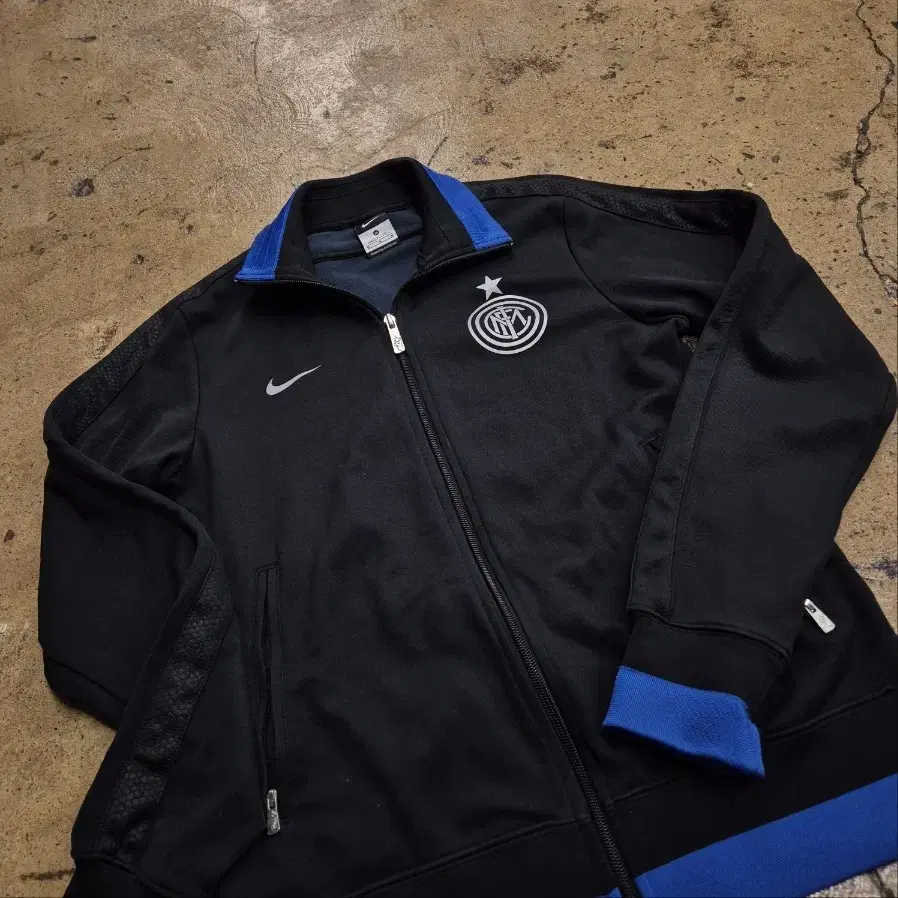 [ Authentic/M ] Nike Inter Milan Tracktop Jersey