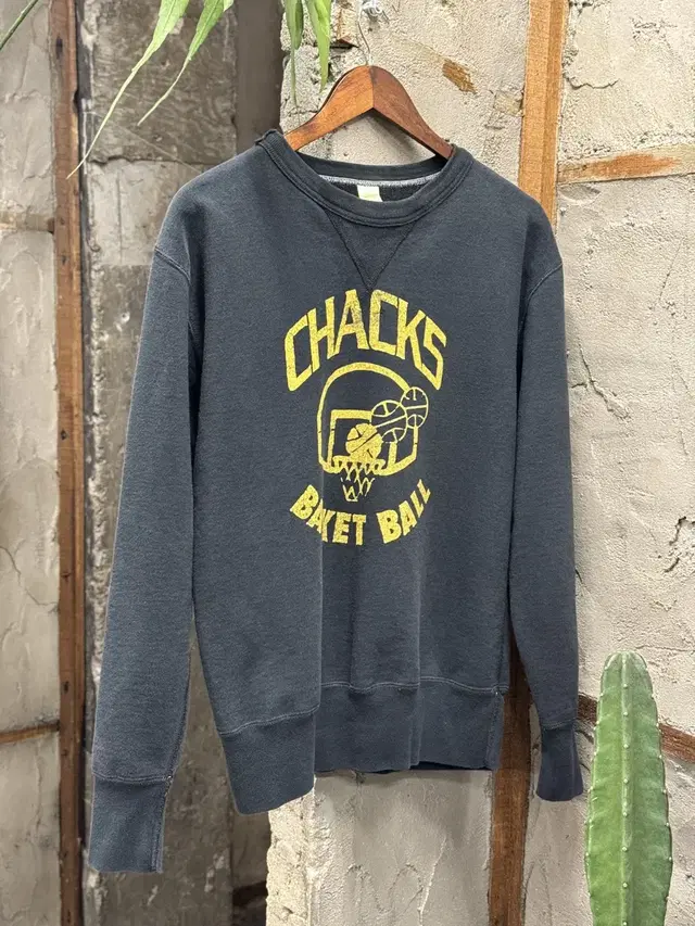 RUSSELL "chacks" sweatshirt