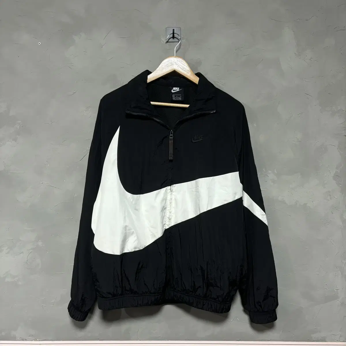 Nike Bixoushi Nylon Windbreaker Black