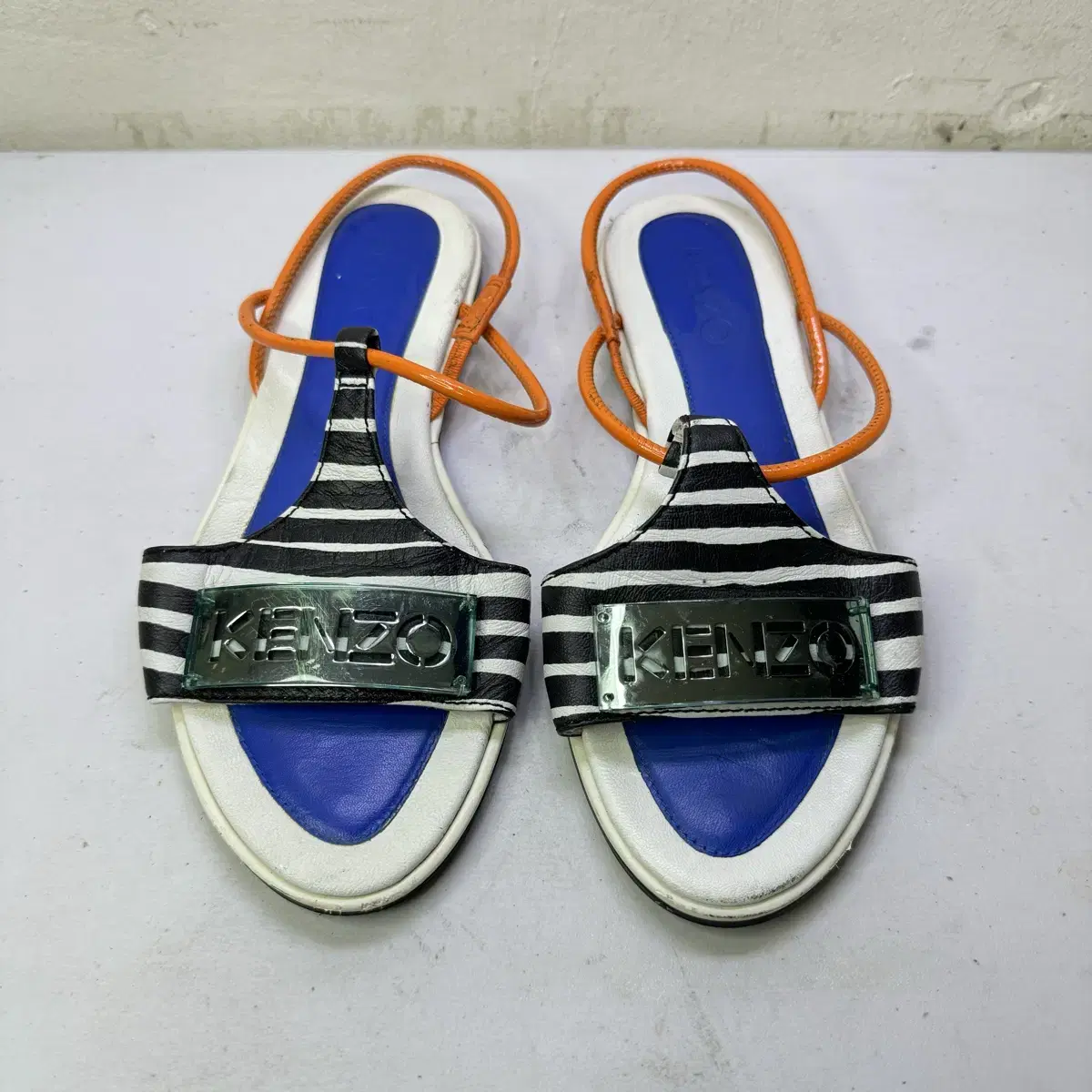 KENZO 겐조 엠보스트 샌들 230mm