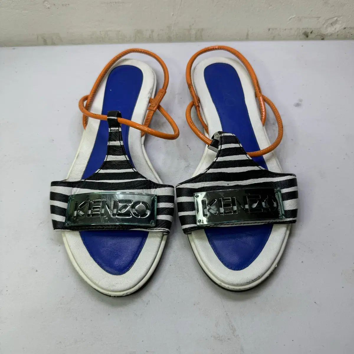 KENZO 겐조 엠보스트 샌들 230mm