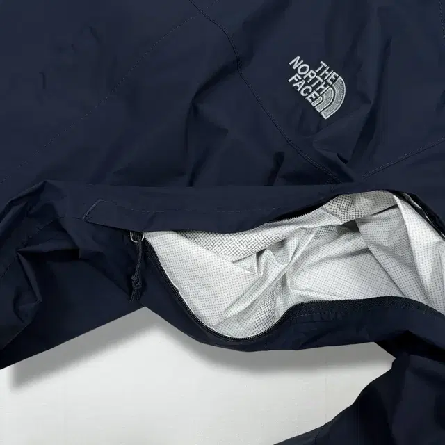 TNF Dryvent mountain jacket navy