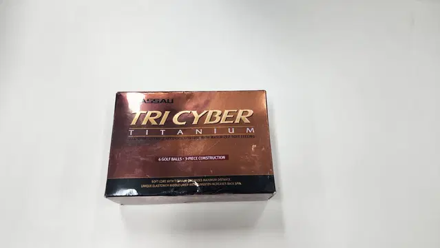 골프공 18개(낫소 TRICYBER TITANIUM 6개, 던롭 12개)