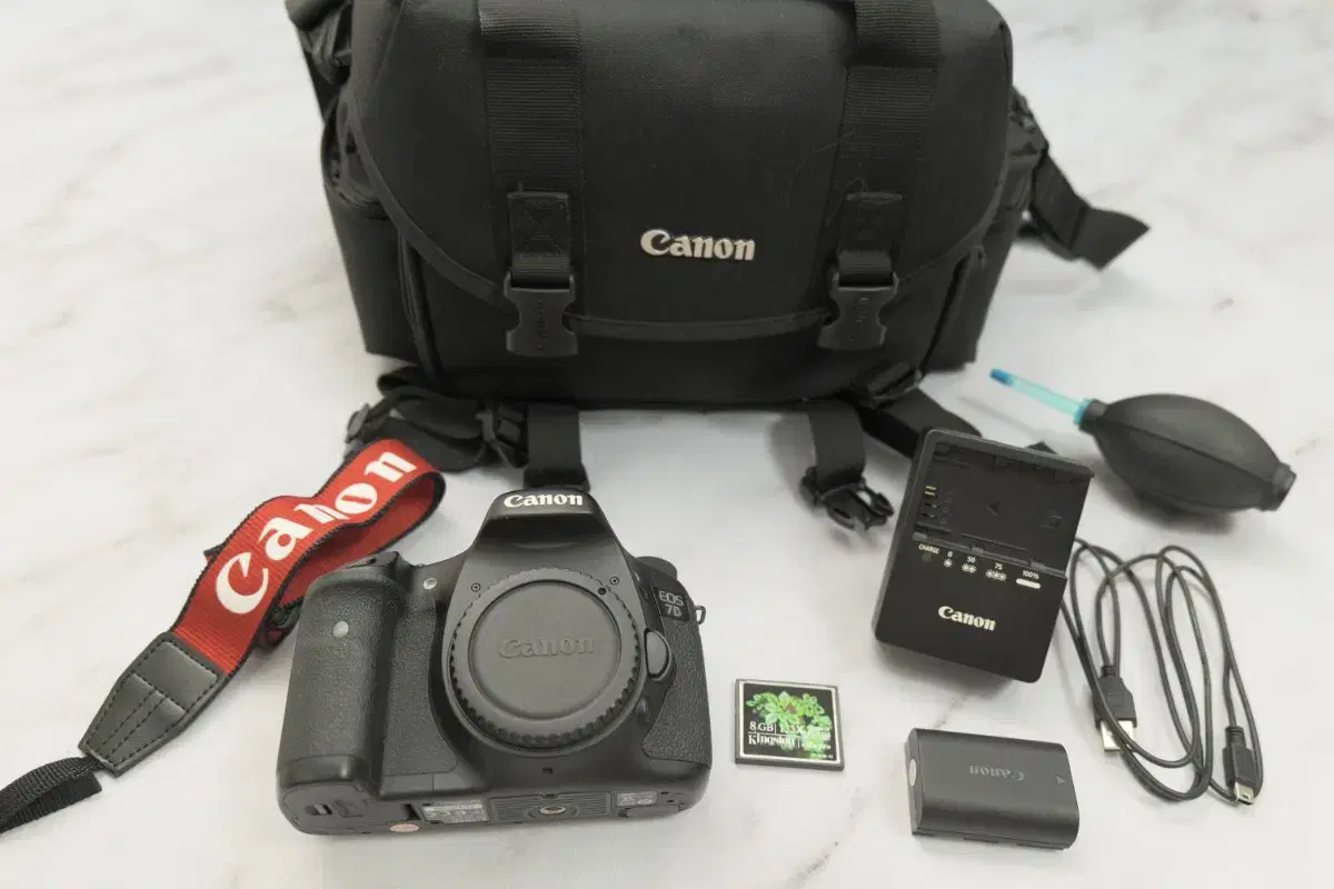 캐논 중급용 크롭바디 dslr 카메라 EOS 7D 바디 세트