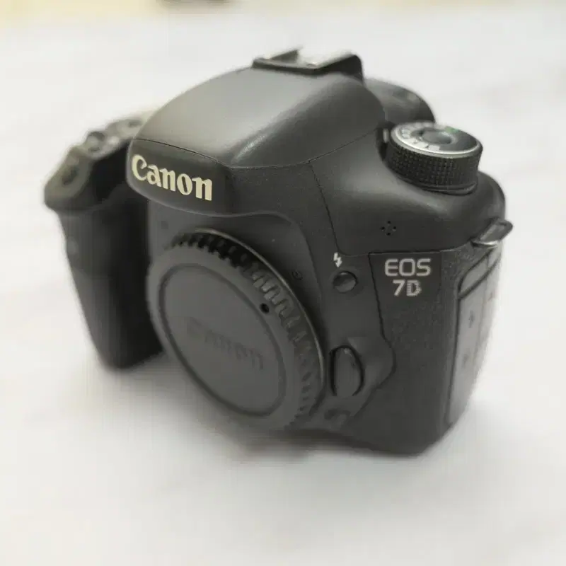 캐논 중급용 크롭바디 dslr 카메라 EOS 7D 바디 세트