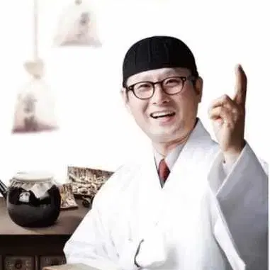 김오곤산삼녹용홍삼1Kg나무케이스선물용Okgod