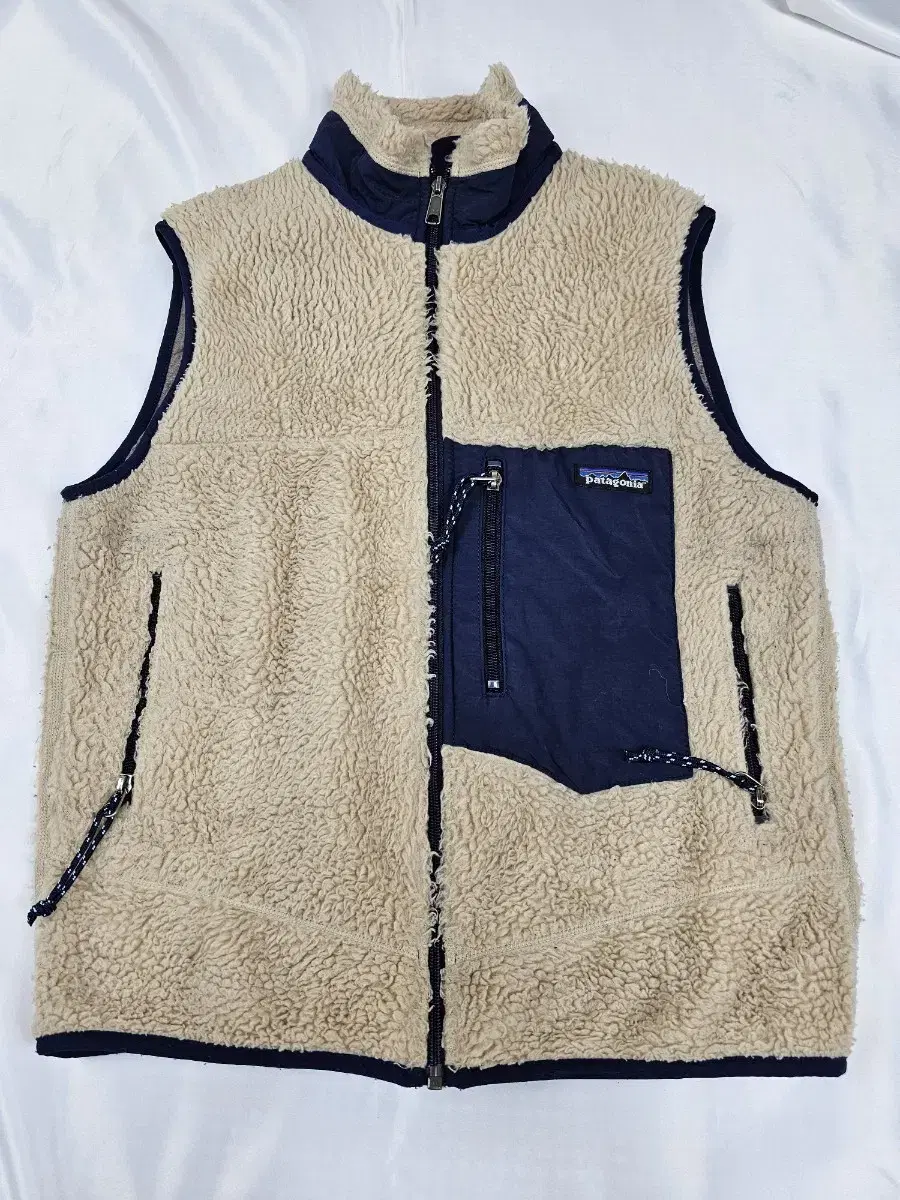 PatagoniaDeepfileRetrovest