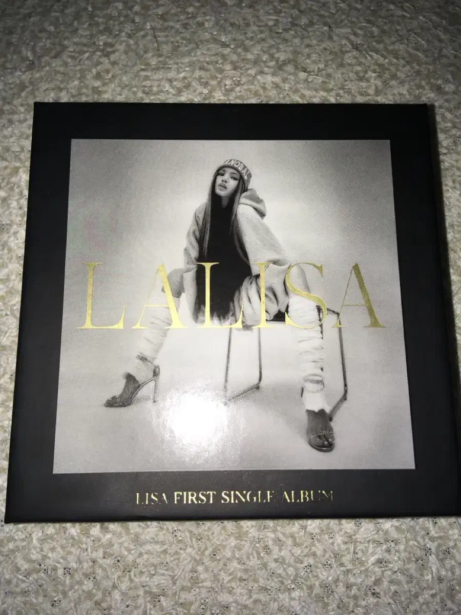 Lisa Solo Singles Kit Album