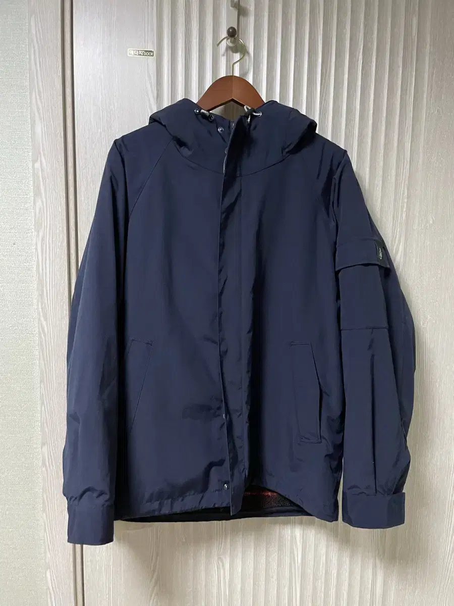 Uniqlo JW Anderson JWA Military Parka Navy L with detachable lined hood