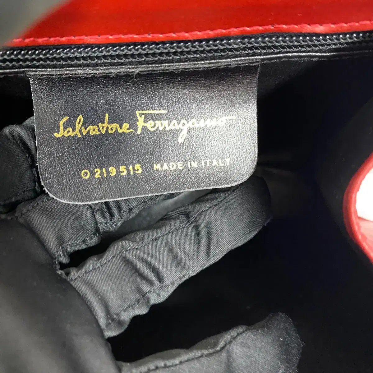 FERRAGAMO / 빈티지 페라가모 레드 골드 간치니 클러치 / 체인백