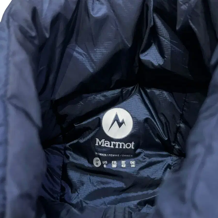 MARMOT 다운 베스트