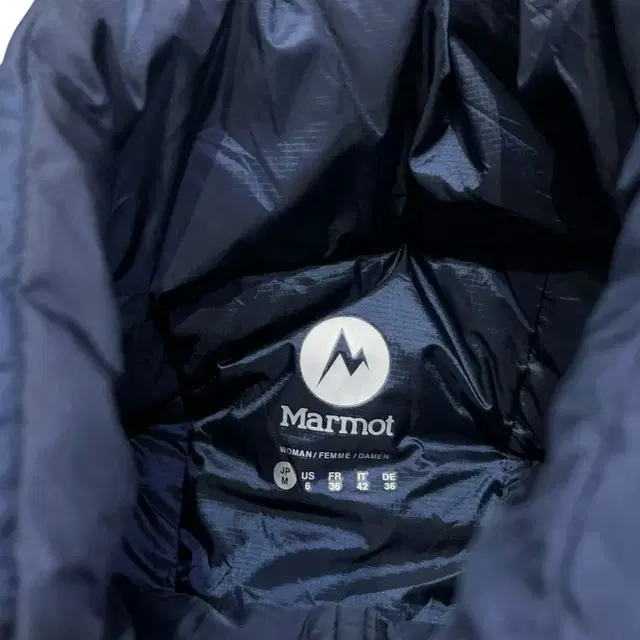 MARMOT 다운 베스트