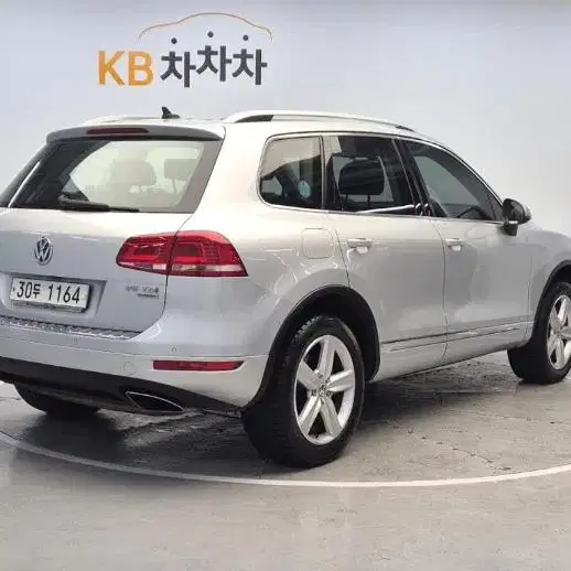 @14년식  뉴투아렉(2세대) 3.0 V6 TDI 블루