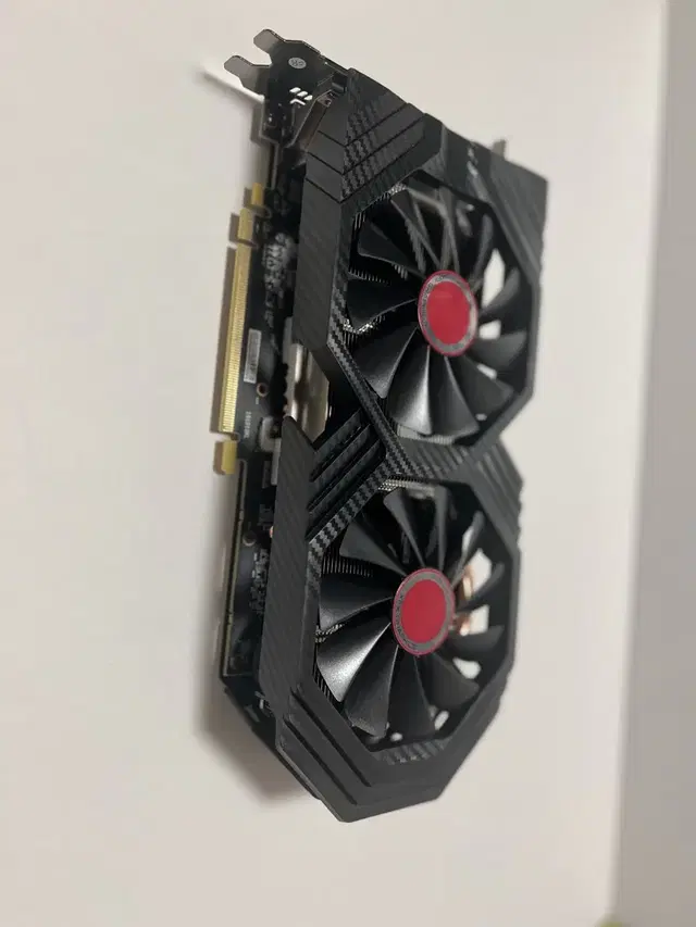 XFX Radeon RX 590 Fatboy 8GB 그래픽카드