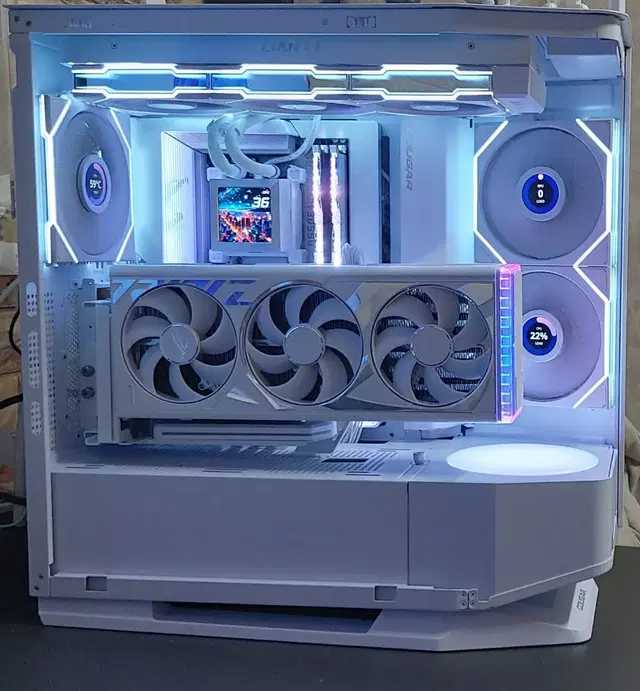 7800x3d,4080super strix white컴퓨터