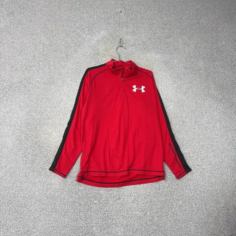 Under Armour Red Logo Sideline Functional Workout Vahn Long Sleeve Tee L