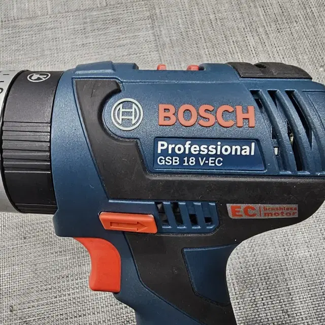 보쉬 무선충전 GSB 18V-EC Professional 2.0Ah*2