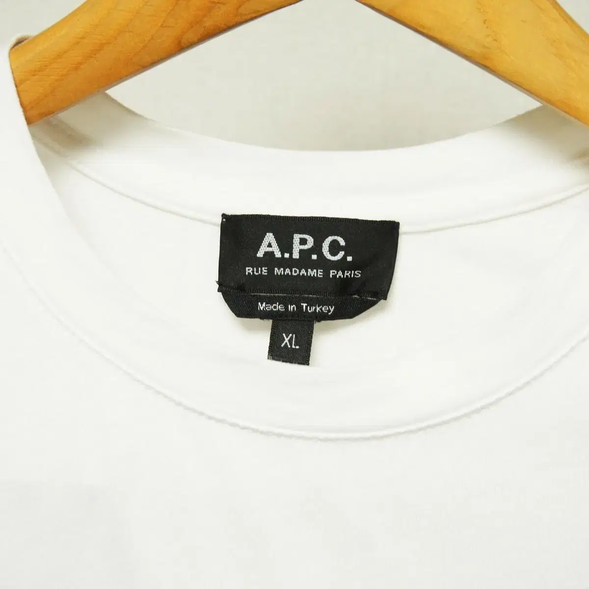 A.P.C 아페쎄 빅로고 라운드 티셔츠 남성100