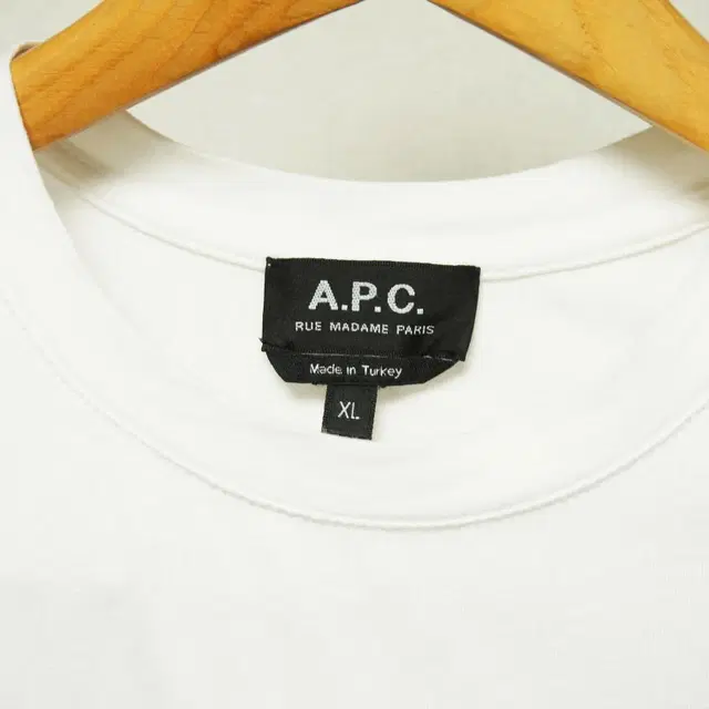 A.P.C 아페쎄 빅로고 라운드 티셔츠 남성100