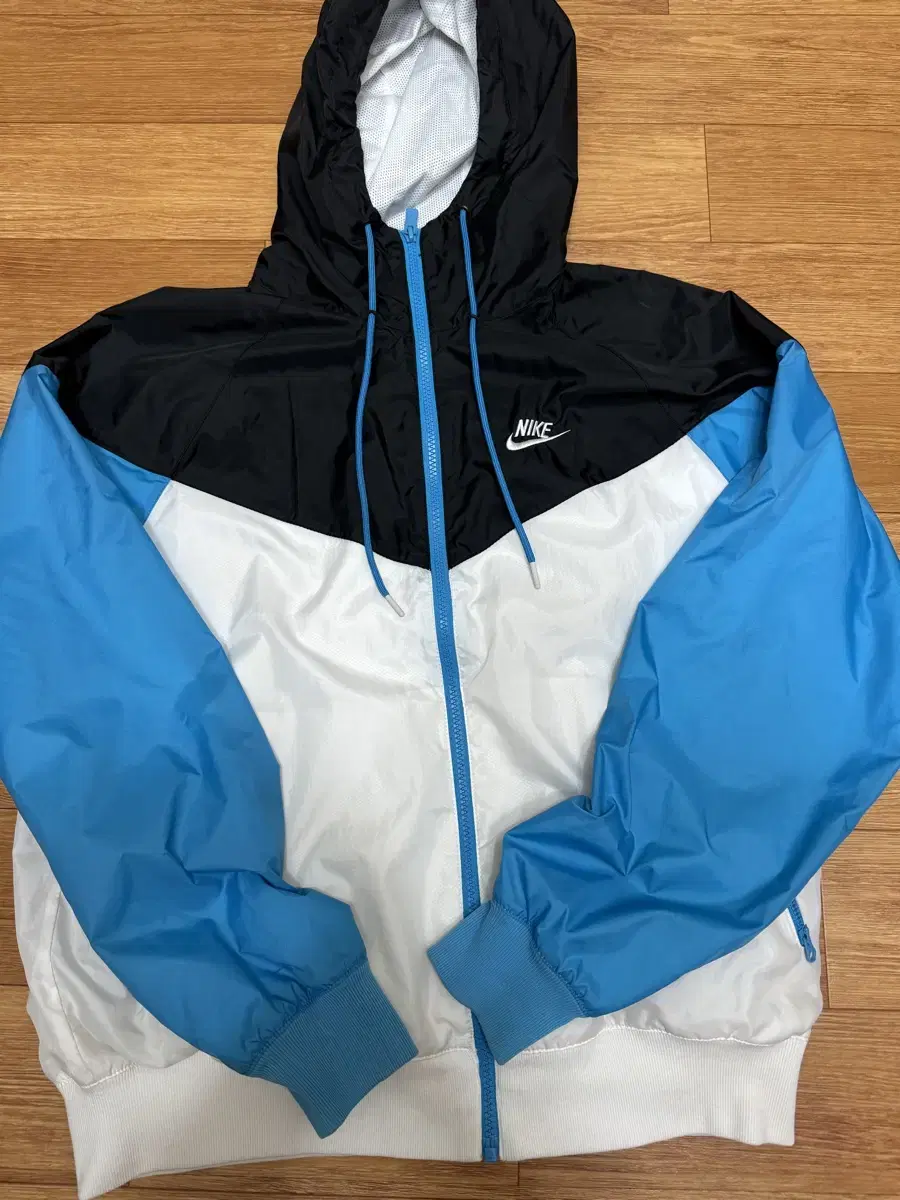 [M] Nike Windrunner Windbreaker