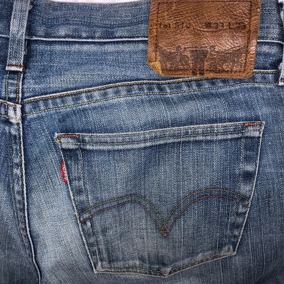 (W33, L33) Levi's 510 Original Vintage Denim Trousers