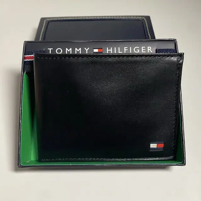 Tommy Hilfiger 타미힐피거 반지갑 (미사용품)