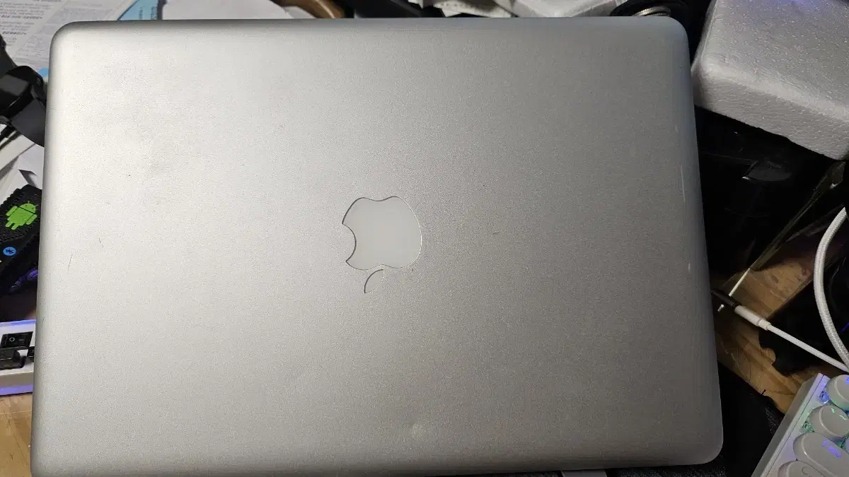 Macbook Pro 2010 for sale cheap