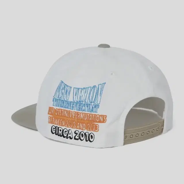 디스이즈네버댓 Mural Trucker Cap White