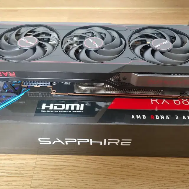 라데온 RX 6800 XT 사파이어 16GB