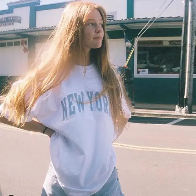 브랜디멜빌 penelope white newyork oversized t