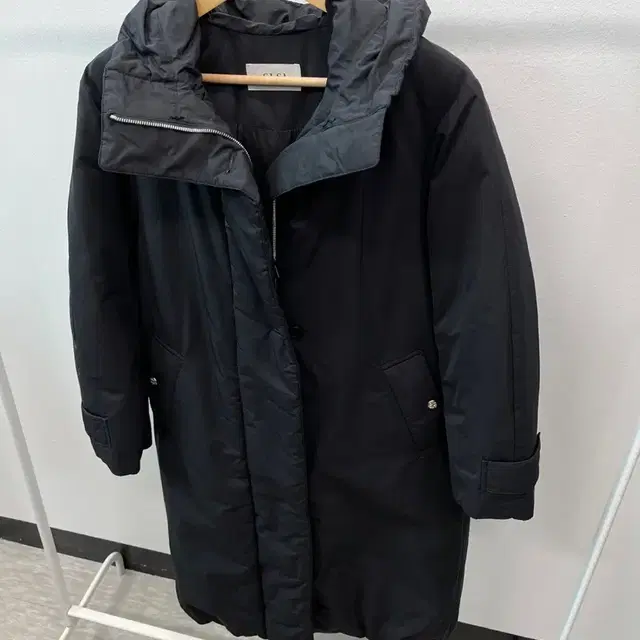 여)  sj 23fw 구스 롱패딩