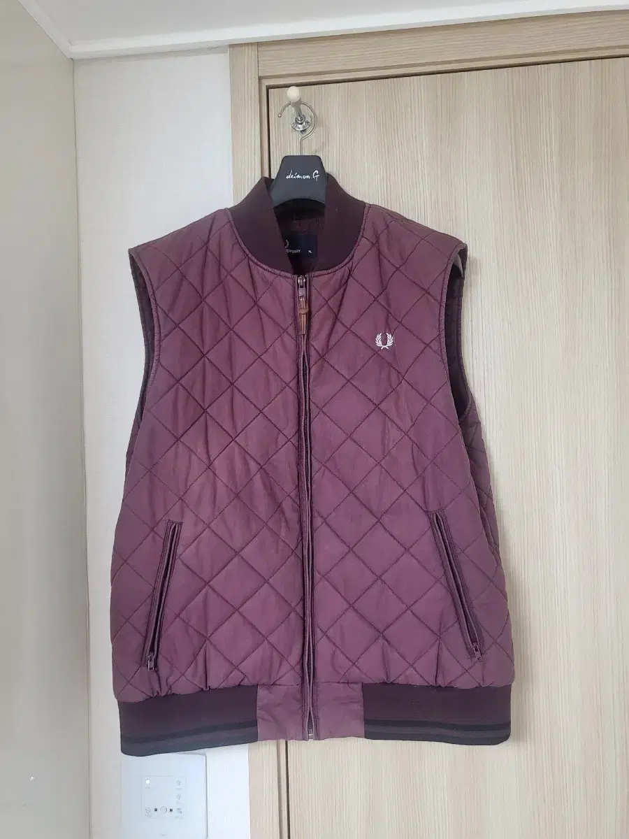 Fred Perry Pazzo Padded Vest XL Purple