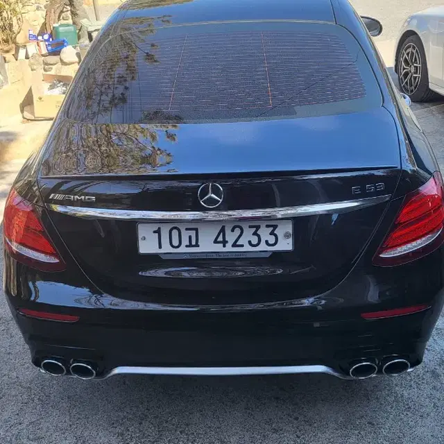 벤츠 e43amg  순정디퓨저 머플러팁입니다