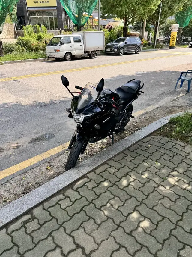 혼다cbr125r 16년식