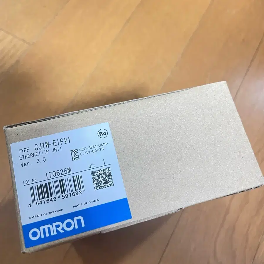 옴론(OMRON) PLC CJ1W-EIP21 미개봉 새상품