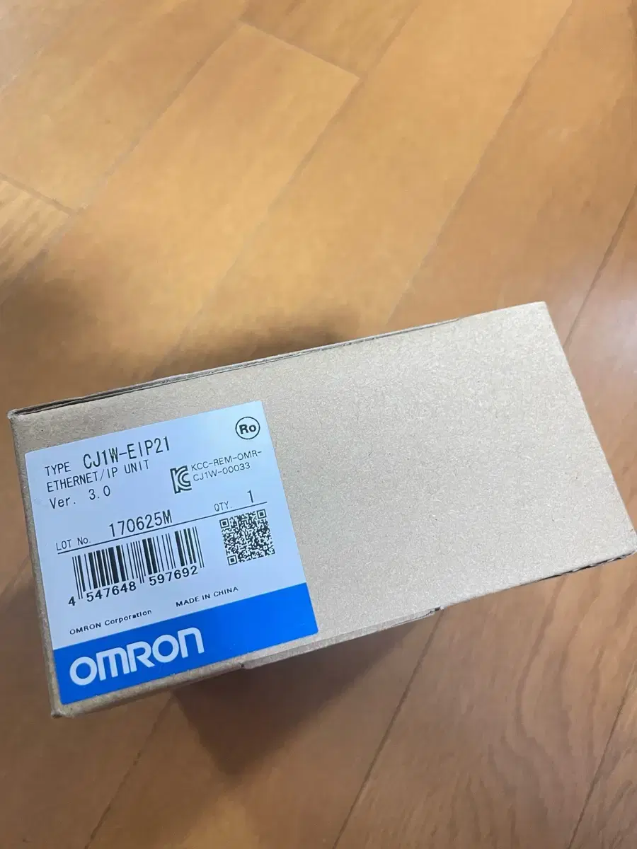 옴론(OMRON) PLC CJ1W-EIP21 미개봉 새상품