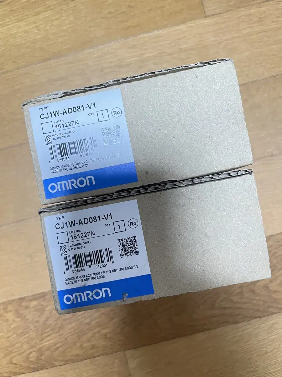 옴론(OMRON) CJ1W-AD081-V1 새 상품