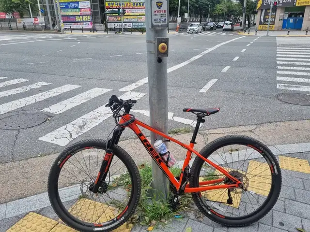 (원가 225) 트렉 슈퍼플라이7 mtb 판매