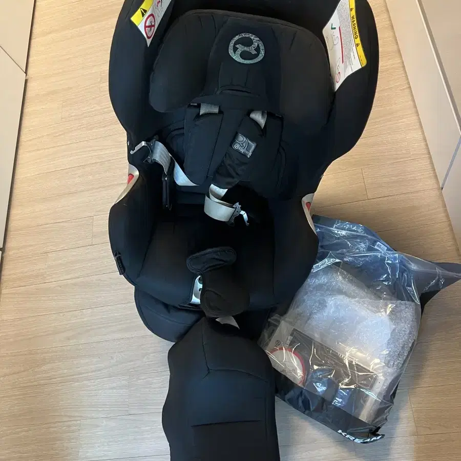 CYBEX 싸이벡스 카시트