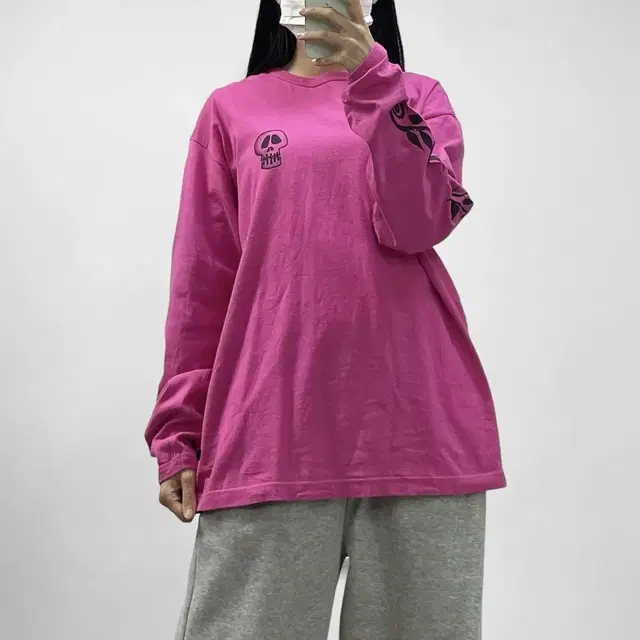 스투시 Stussy 00s 스컬 로고 롱슬리브 마젠타