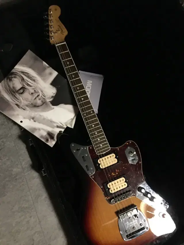 커트 코베인 fender 일렉기타 재규어