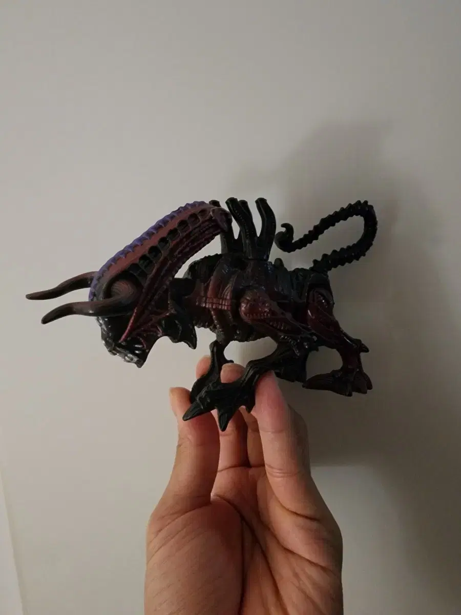 Vintage Kenner Bulls Alien Action Figure