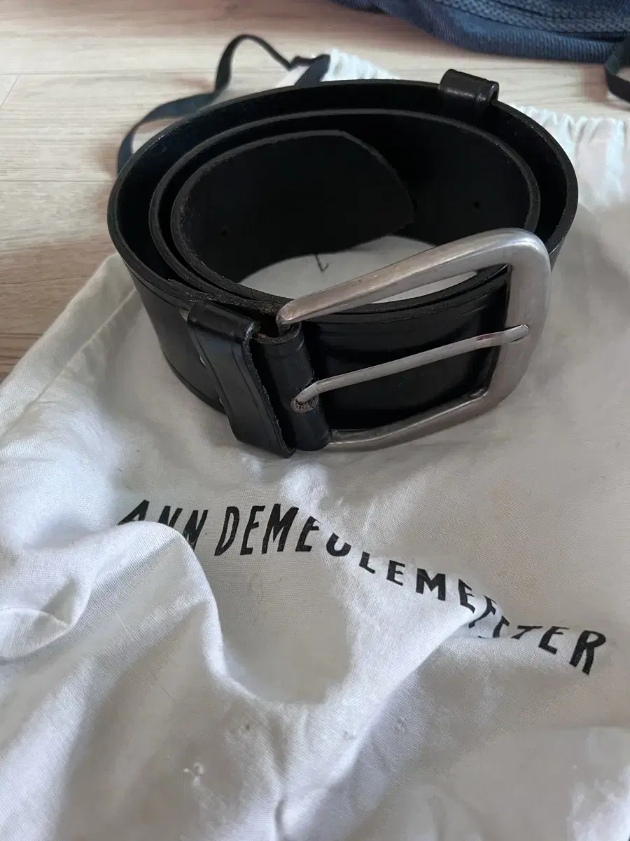 앤드뮐미스터 오버사이즈벨트 ann demeulemeester