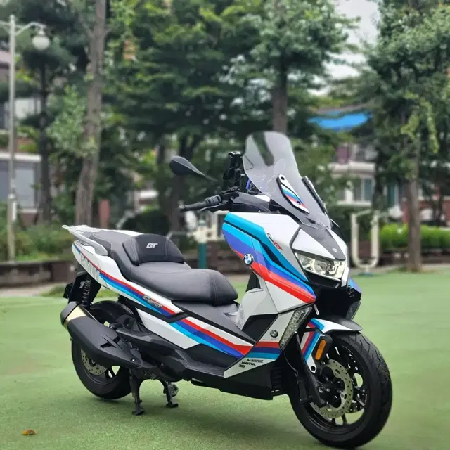 22년식 bmw c400gt sp방탄데칼 차량판매합니다