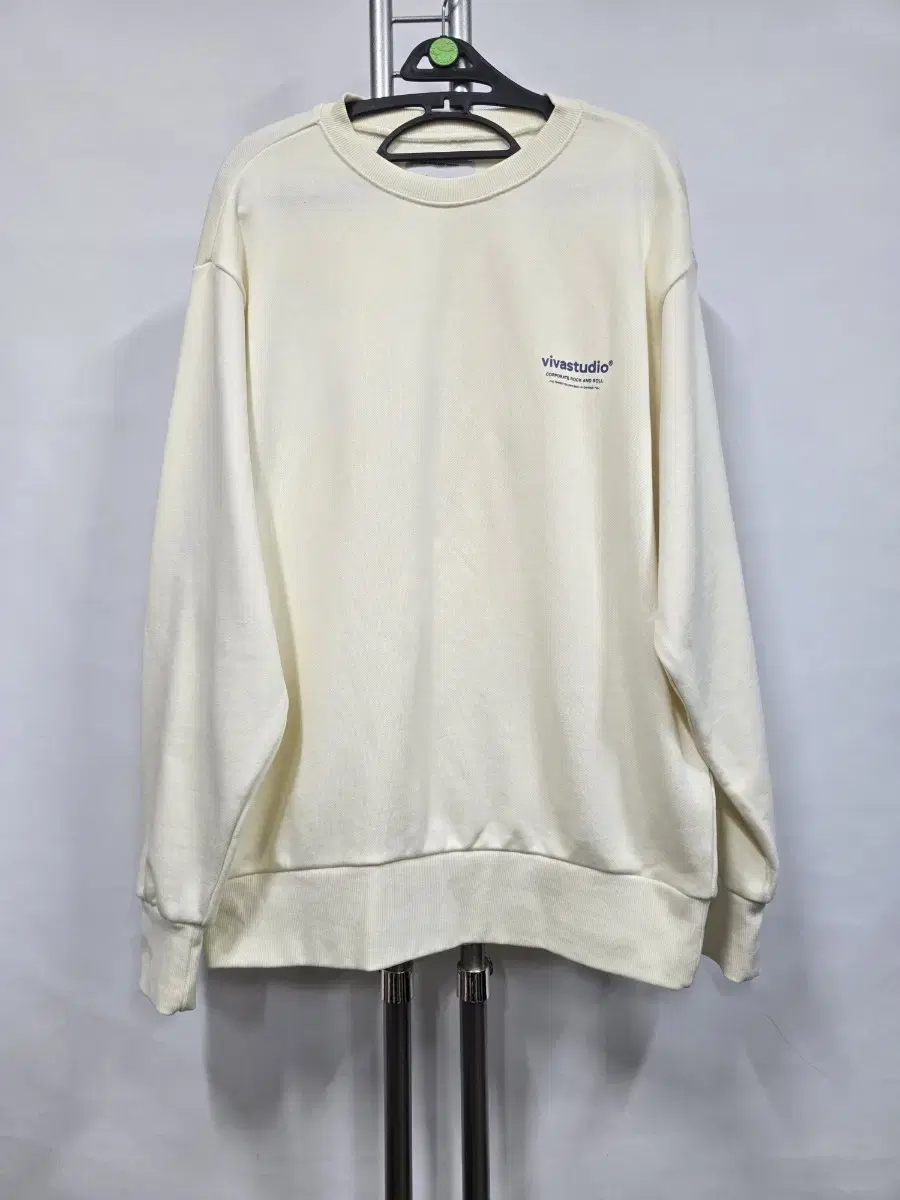 VivaStudio Long Sleeve T-Shirt